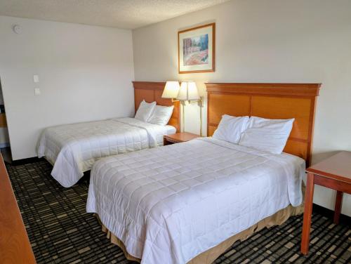 2 double beds
