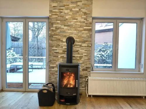 Gemütliches Haus mit Gartenlounge im Wienerwald in Neulengbach, Österreich