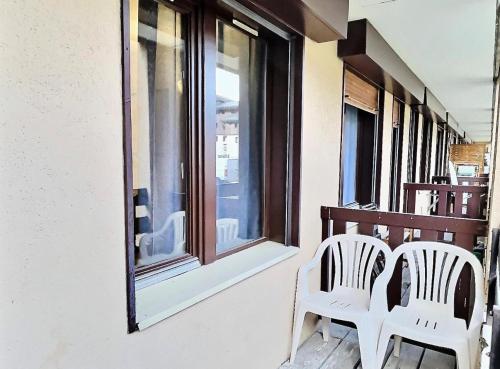 Résidence Les Jardins De Val - Superbe appartement 4 personnes entièrement rénové, avec deux salles de bain, situé à 350m du centre et 450m des pistes. MAE-4494