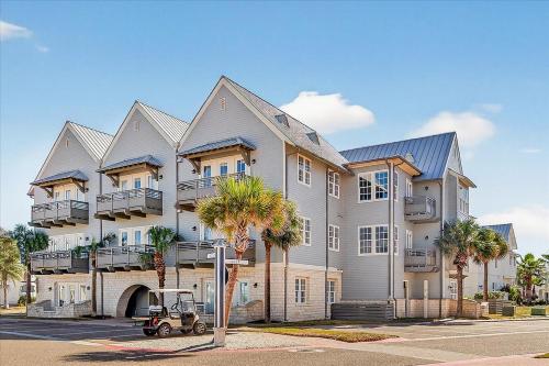 Island Breeze TC 1104 in Port Aransas, USA