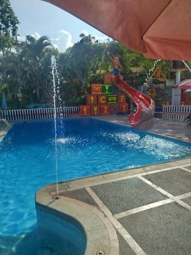 Villa Itzae Hotel - Piscina y Naturaleza