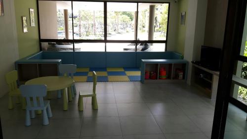 LPN Cha-am Beachfront Wifi 10m toBeach 1BR ติดทะเล - 숙소 외관