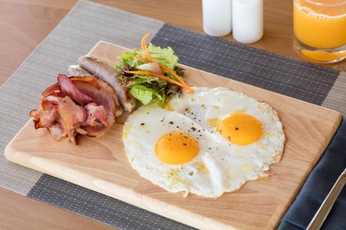 Restaurant, Fusion Suites Saigon in Ho Chi Minh City
