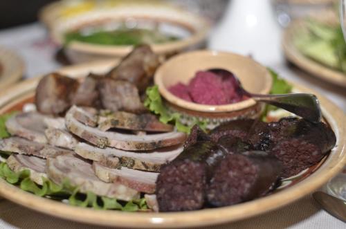 Restaurant, Dykyi Khutir in Kirovohrad