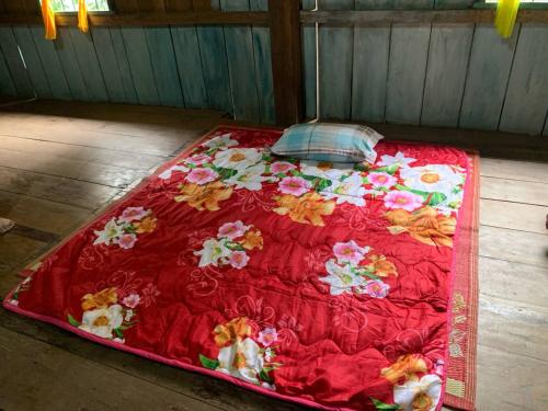 សុខ ស្រីមុំ Sok Sreymom Homesty in Stueng Saen