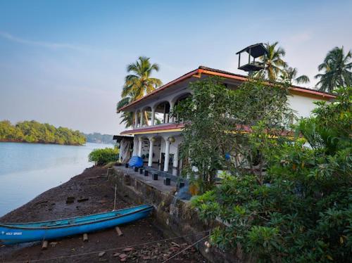 Ferns guest house in Divar