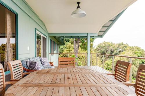 Kona Farm Stay, Ocean and Sunset Views in Honalo (HI)