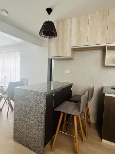 Apartment near downtown - image 2