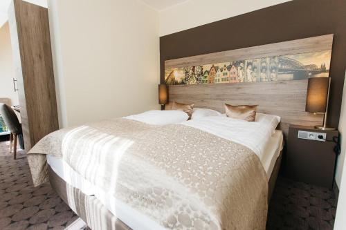 Hotel Sion – Cologne, IA