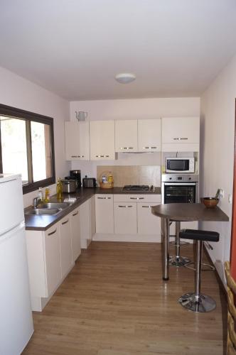 Le Gîte du Koniambo (Le Gite du Koniambo) in Kone