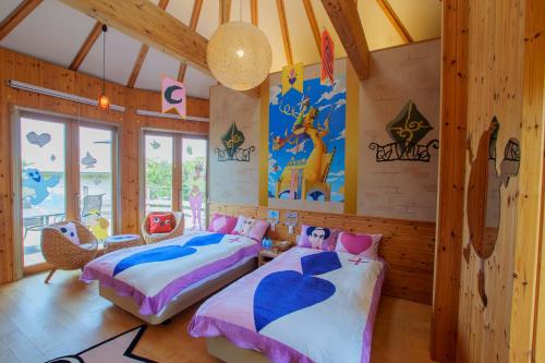 room detail thumbnail 0