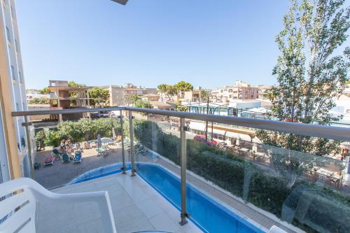 Hotel Bella Mar Hotel Bella Mar is perfectly located for both business and leisure guests in Majorca. The property offers guests a range of services and amenities designed to provide comfort and convenience. Service-