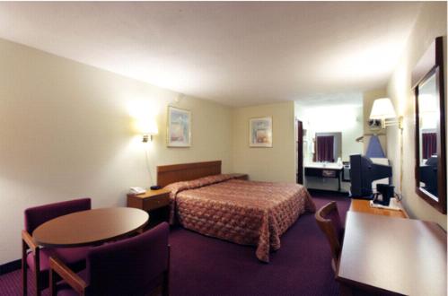 Rodeway Inn – Cartersville, GA