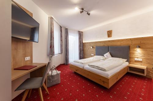 Hotel Moser - Tap to explore photos