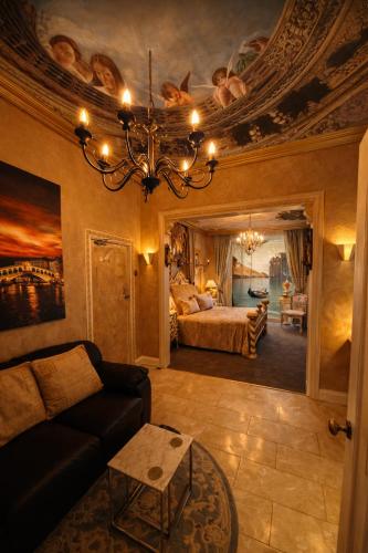 The Mirador Boutique Town House 5