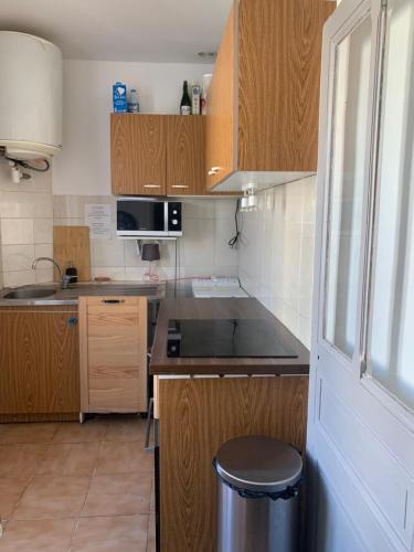 Centre Ville Parking Privé (Centre Ville Parking Prive) in Les Pavillons-sous-Bois