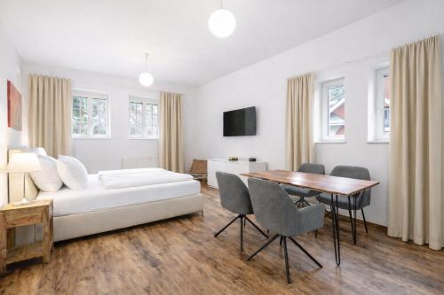 2 bedrooms, 3 beds