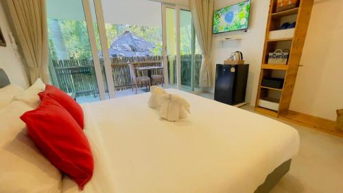 Beautiful Bungalow 6 Koh Chang. in Dan Mai
