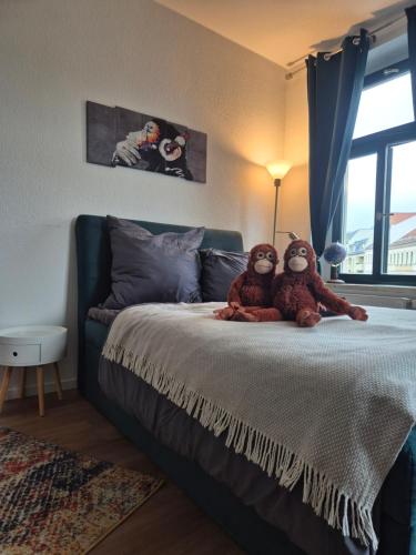 Monkey Magic Mansion 2 BR, next to tram and lake, Leipzig