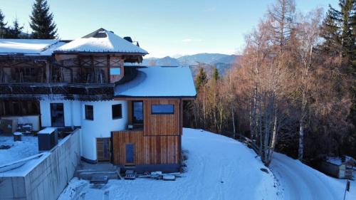 Chalet Holzgefluster in Fastenberg