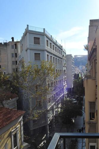 My Athens House, Atény