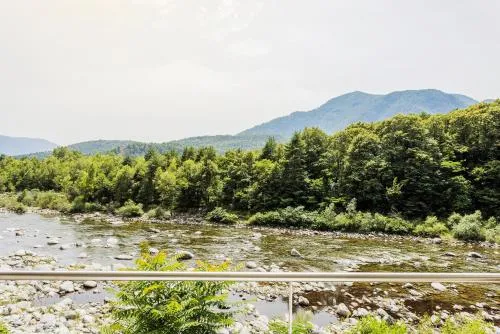 Casa Magging A Hidden Gem on Riverbanks in Locarno, Schweiz