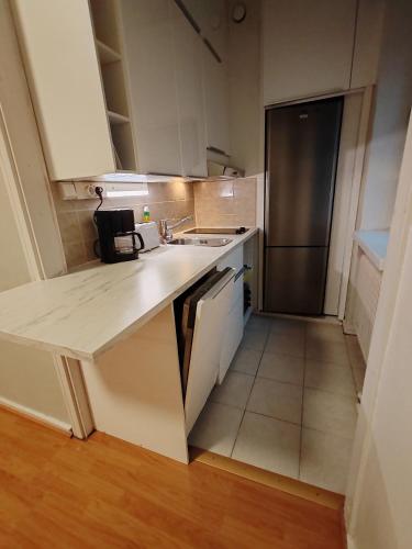 Kitchen, Cozy apartment in Taka-Toolo in Meilahti