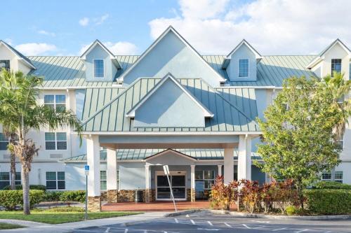 Seffner Inn and Suits in Thonotosassa