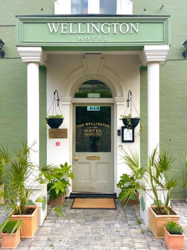 The Wellington Hotel 4