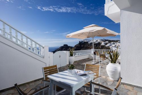 Erkély/terasz, Nevma Suites in Fira
