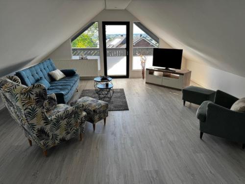 Shared lounge/TV area, FeWo LiLo in Hellenhahn-Schellenberg