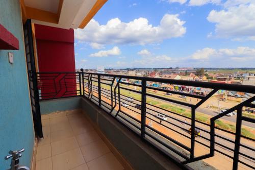 Vista, Modern 1BR Apartment in Membley & near Ruiru Bypass, Kenyatta University & AMREF, Fast WiFi & Parkin in Ruiru