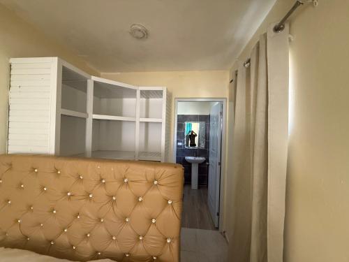 2 twin beds