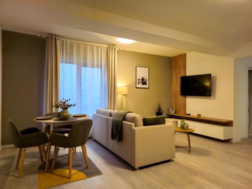 Luxury District - Panoramic View Urban Apartment – khách sạn tại Gheorghe Marinescu