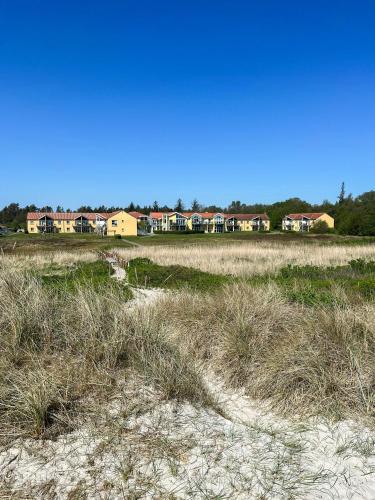 Vista exterior, Colourful Flat Near Beach And Nature in Hals