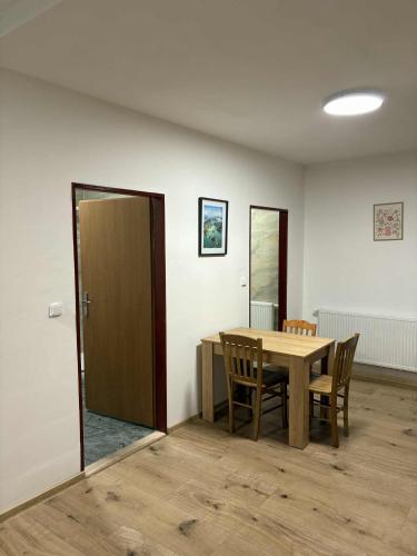 Apartmány u Honzíka (Apartmany u Honzika) in 索科洛夫
