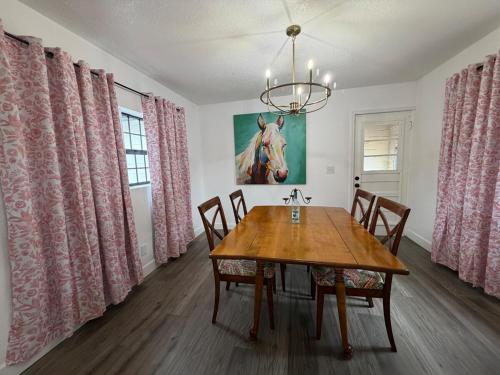 Létesítmények, 2 bdrm cottage in charming Bartow in Bartow (Florida)