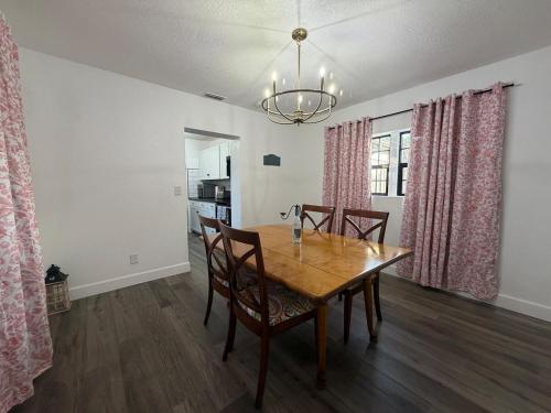 2 bdrm cottage in charming Bartow in Bartow (Florida)