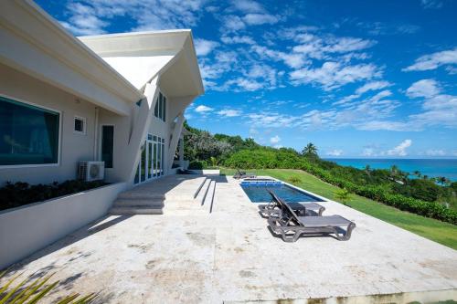 Sky Beach Club Villa Waterfall 2 home in Governor's Harbour