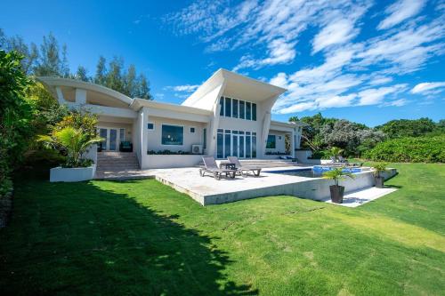 Sky Beach Club Villa Waterfall 2 home in Governor's Harbour