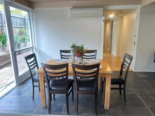 Welcome to Ashwood Boutique Homestay! in Chadstone
