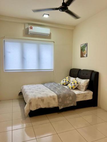 Apartemen  m² dengan 1 kamar tidur dan 2 kamar mandi pribadi di Bandar Puncak Alam (Puncak Alam RNZ Homestay) in Bandar Puncak Alam