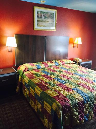 Scottish Inn & Suites Hobby Airport