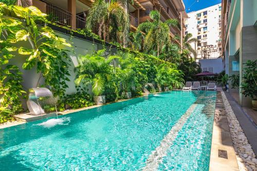 Swimming pool, WOOVO Phuket Patong – by Swandor in Phuket