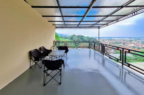 Facilities, RedDoorz @ Rosa Glamping And Pool Ciparay in Bojongsoang