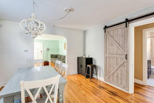 Germantown Gem 4BR Perfect for Groups & Family - image 3