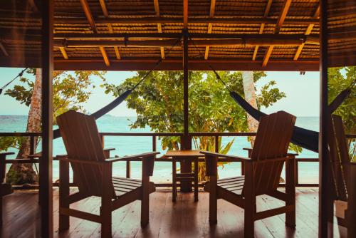 Vista exterior, Harmony Bay Dive Resort in Pulau Una Una