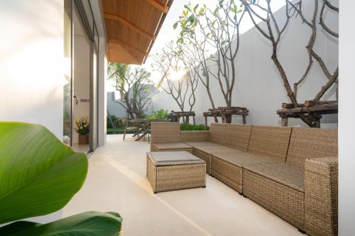 Facilities, Thai-Balinese Pool Villa Anchan Indigo 16 in Layan