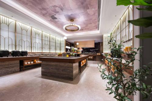 Restaurant, Mercure Xi'an New Software City in City West