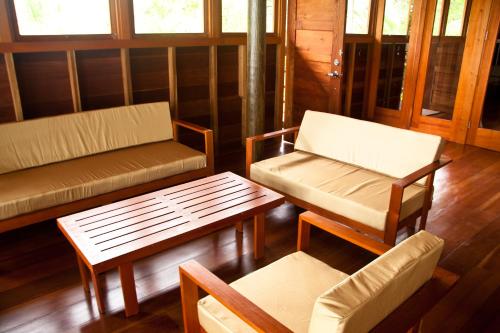 Iekārtas, Residencia Natural in Old Point